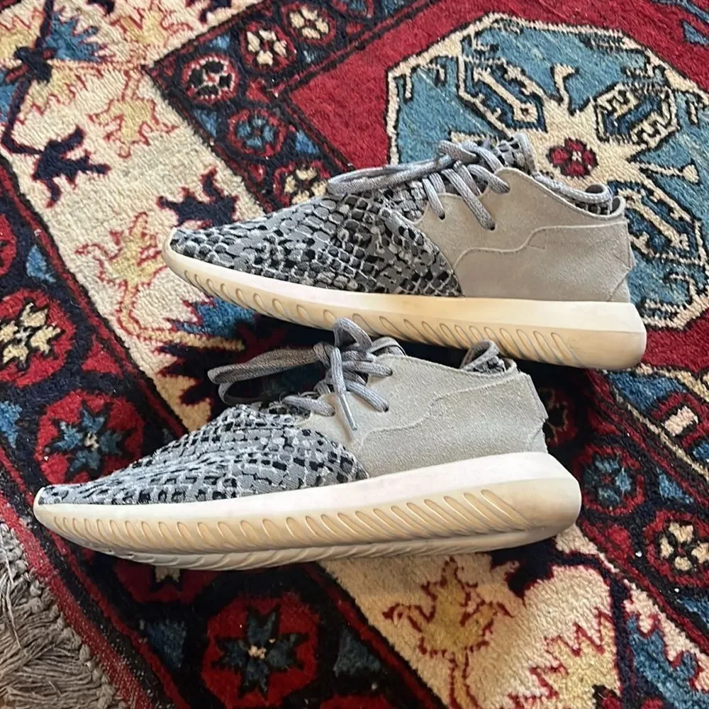 Adidas Tubular BA7100 8 Running Shoe Primeknit Snake Skin Gray Suede